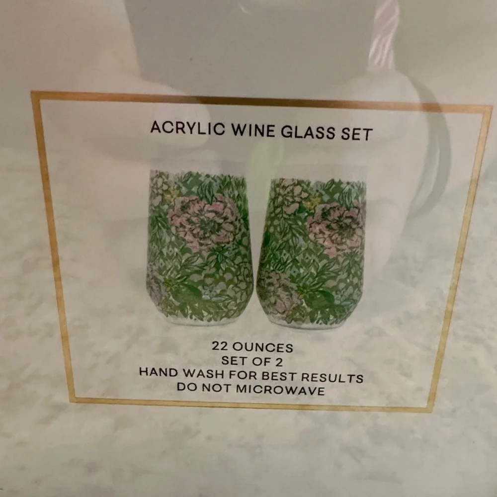 Lilly Pulitzer Acrylic Wine Glass Set - Picture 3 of 3